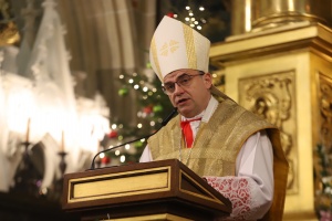 biskup robert chrząszcz